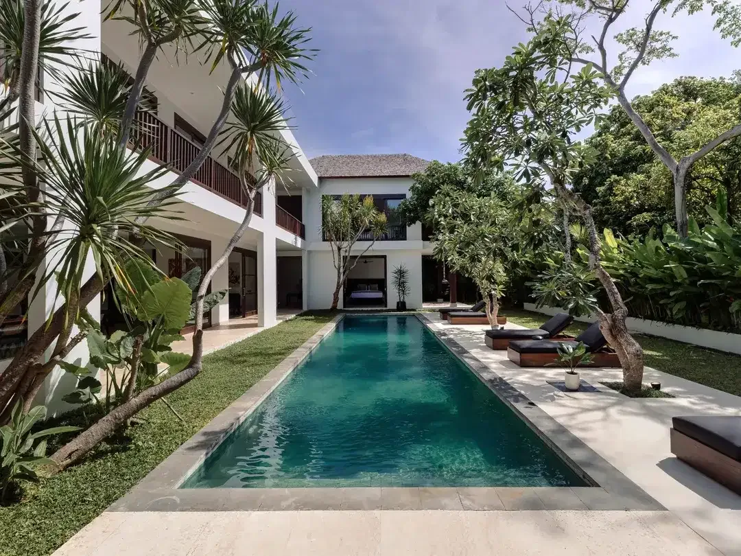 Leasehold - Grand Luxury Villa Beachside Petitenget, Seminyak - Image 1 of 10