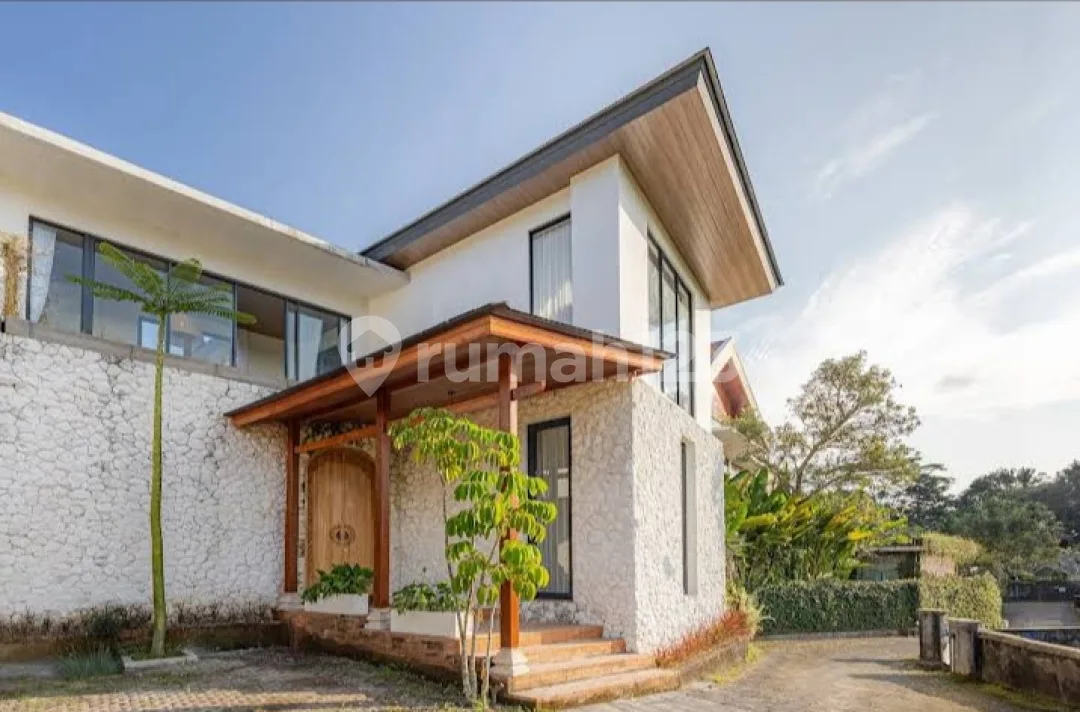 Brand New Villa Pejeng Ubud - 3Br 190MÂ² View Sawah - Image 2 of 4