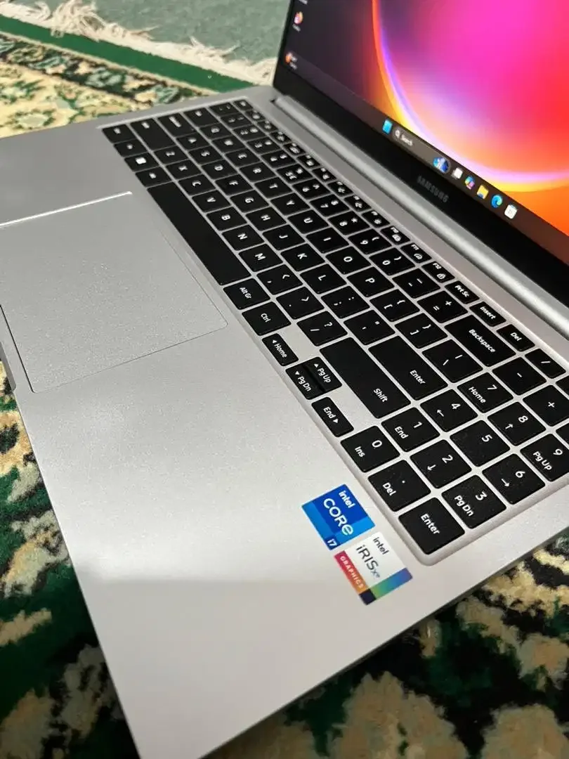 Laptop Samsung 750XED Core i7 Gen 12 RAM 16GB SSD 512GB - Image 5 of 9