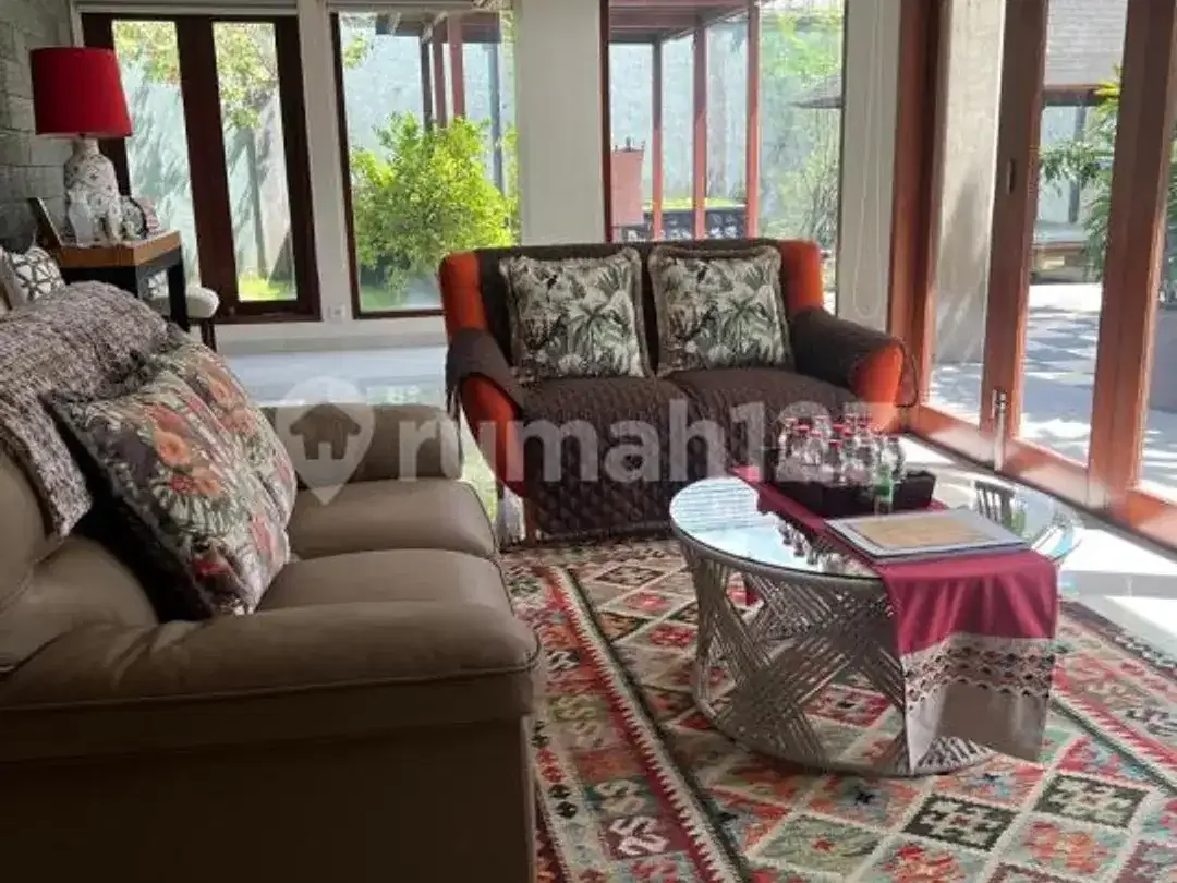 Vila Klasik Mewah di Kerobokan, Premium Area Strategis - Image 4 of 10
