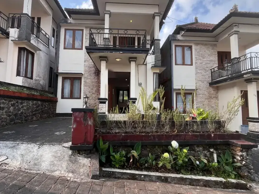 RUMAH SEMI VILLA 2 MENIT KE STUJA BEDUGUL - Image 1 of 9