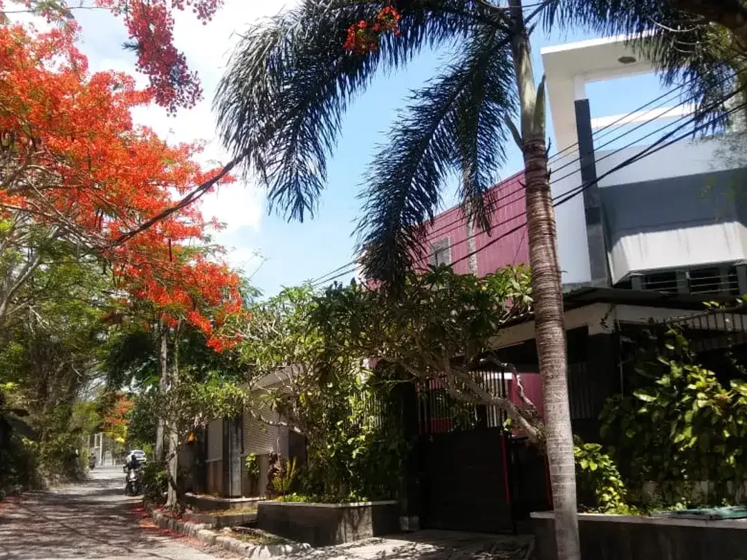 FULL FURNISHED VILLA 312M2 JL. TAMAN BALI NUSADUA BALI - Image 6 of 10