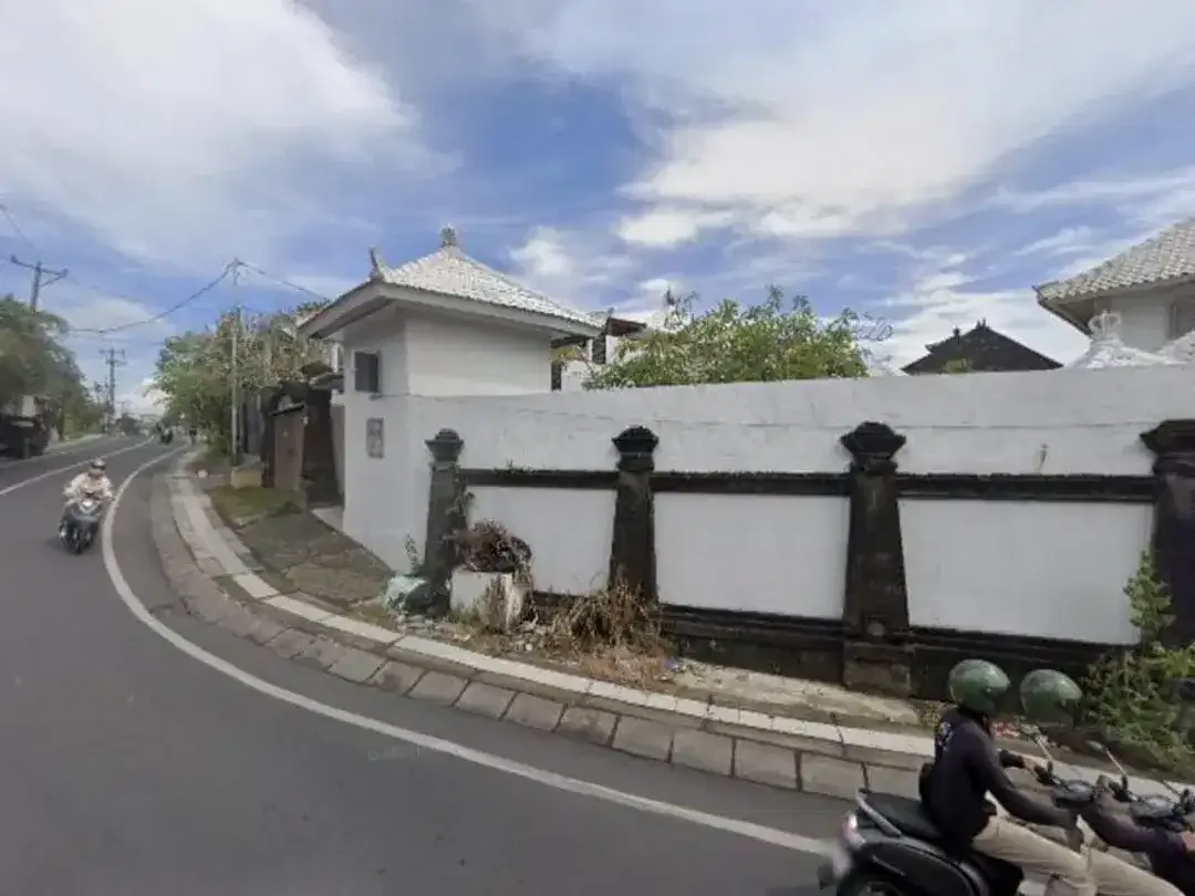 Tanah bonus villa cocok tempat usaha di jalan utama Dijual, di Kerobokan - Image 7 of 7