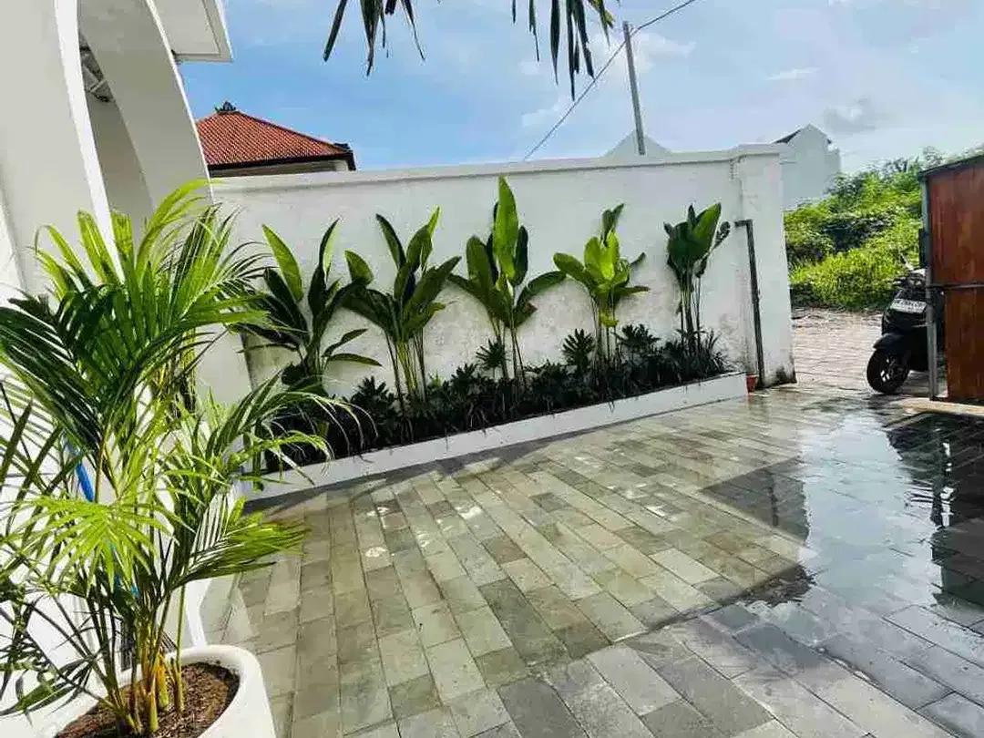 Disewakan Villa Mewah Full Furnish Daerah Nusa Dua Bali - Image 2 of 10