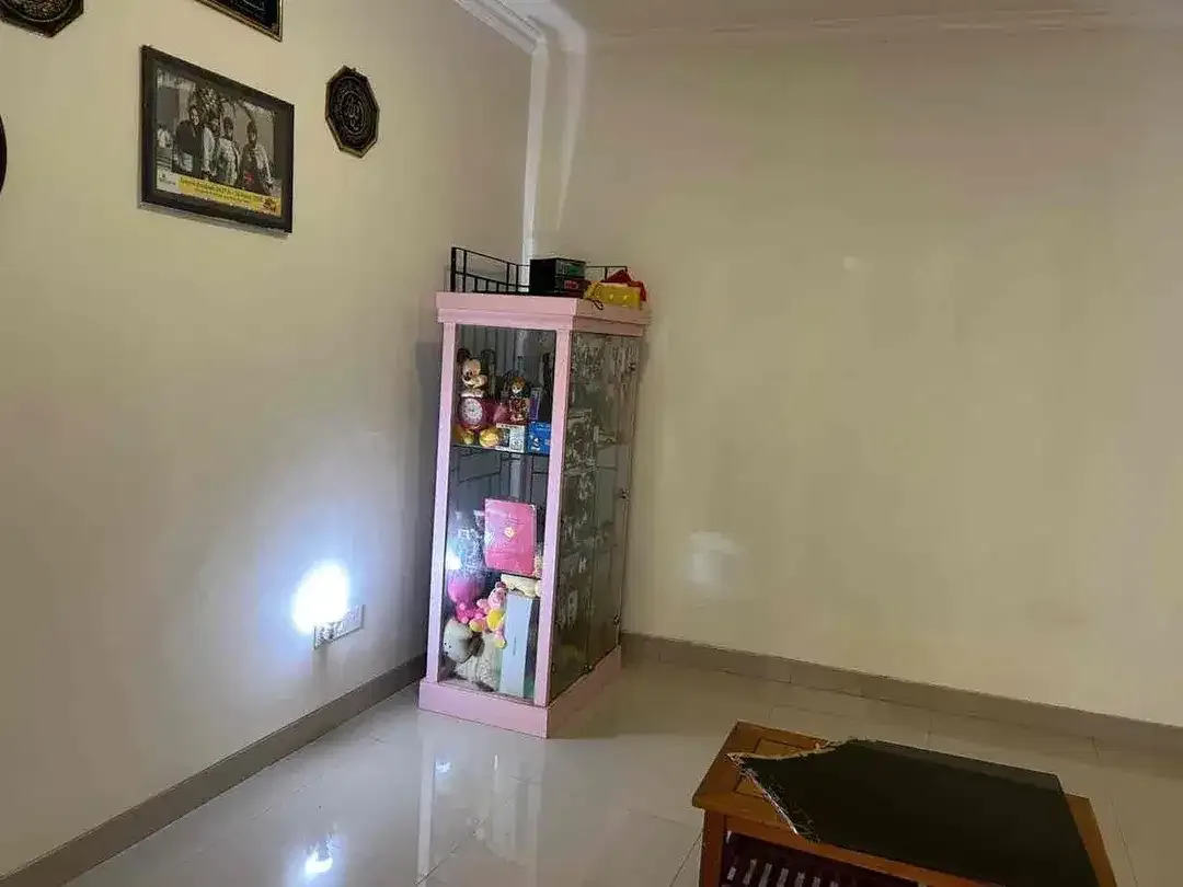Di jual rumah lantai 3
Lokasi di Jln Tukad Batanghari PANJER- Renon - Image 10 of 10