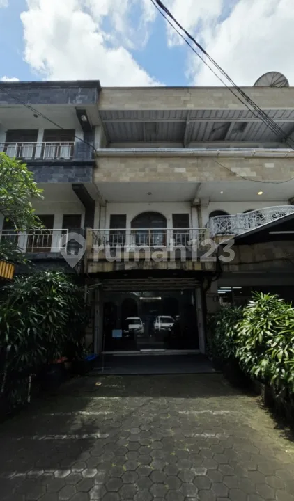 Ruko Lokasi Premium 3 Lantai Cok Agung Tresna Renon Denpasar Bali - Image 1 of 4