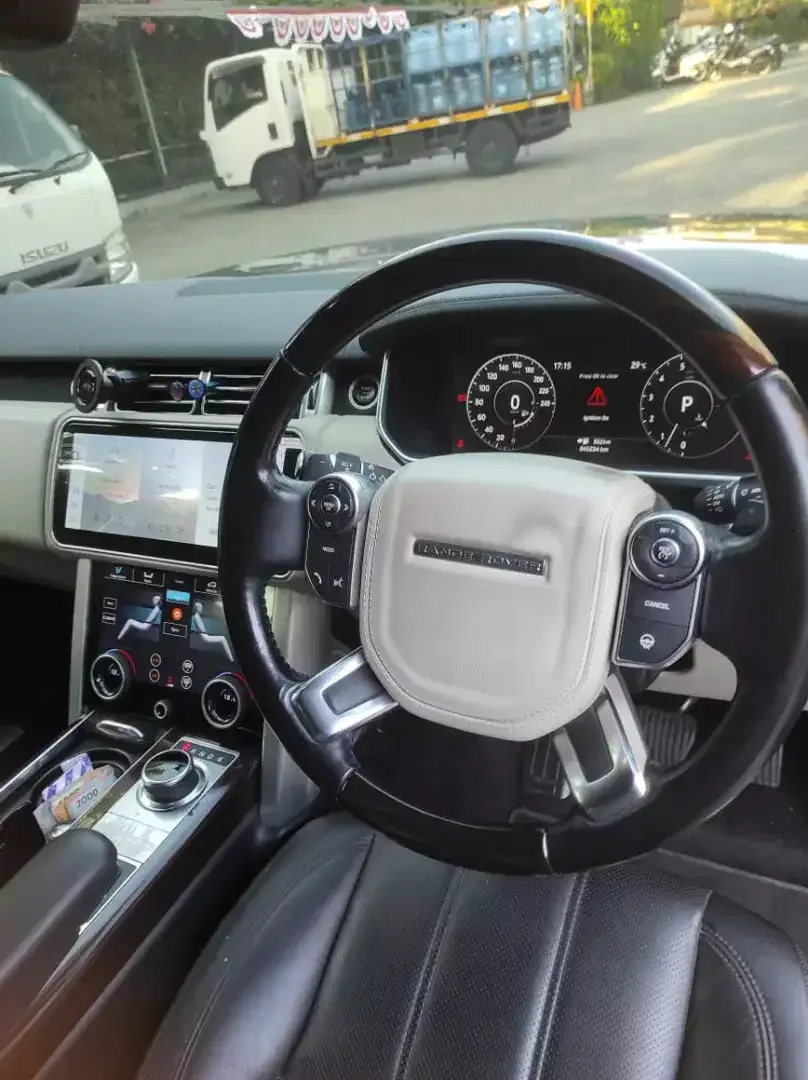 Range rover vogue LWB 3.0 2017 - Image 5 of 9
