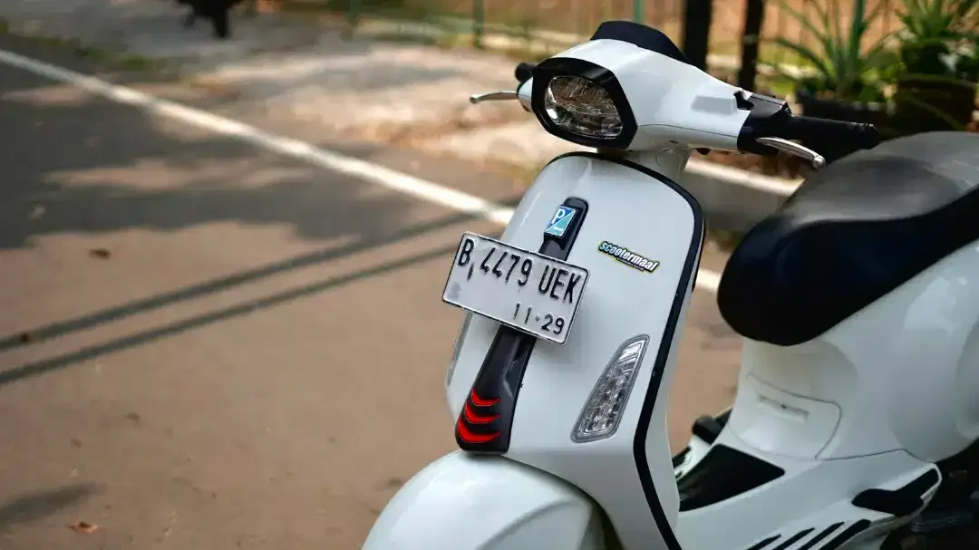 VESPA SPRINT S NEW MODEL 2024 PUTIH - TERMURAH SEINDONESIA - Image 2 of 8