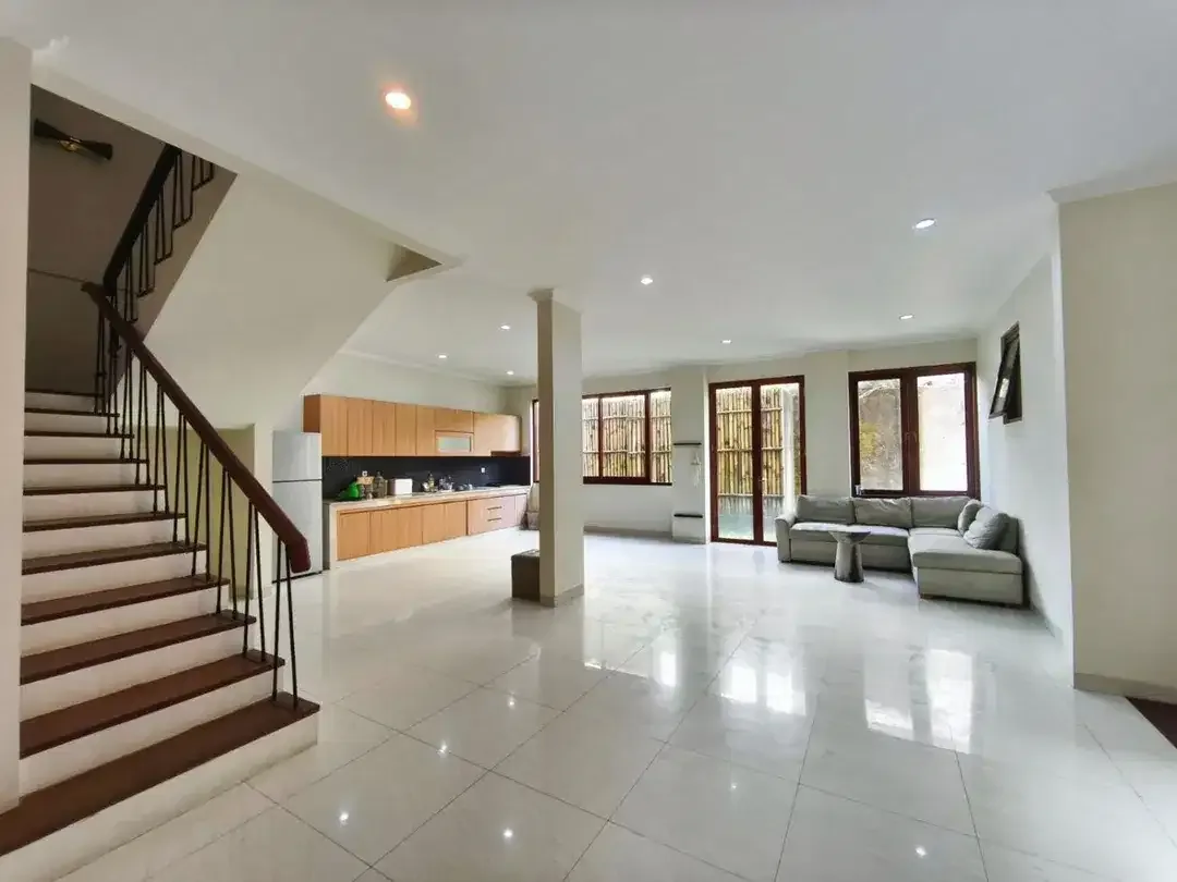 For Sale & Lease Monthly or Yearly Luxury Modern Villa With Big Stunning Pool And Sea View 3 Floor In Goa Gong, Jimbaran. - Image 8 of 10