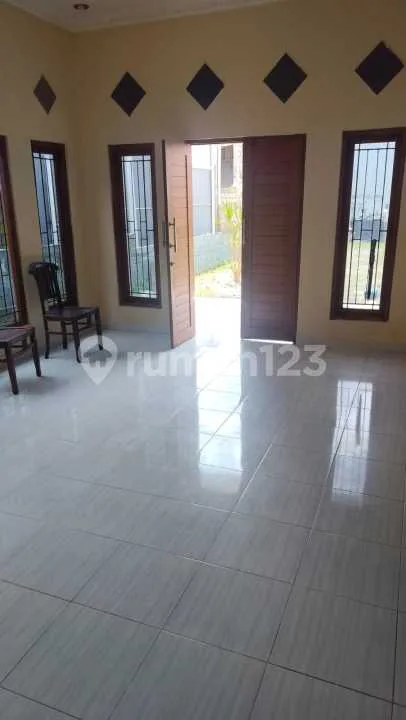 Rumah Semifurnitur Siap Huni di Jl Pura Demak - Image 4 of 4