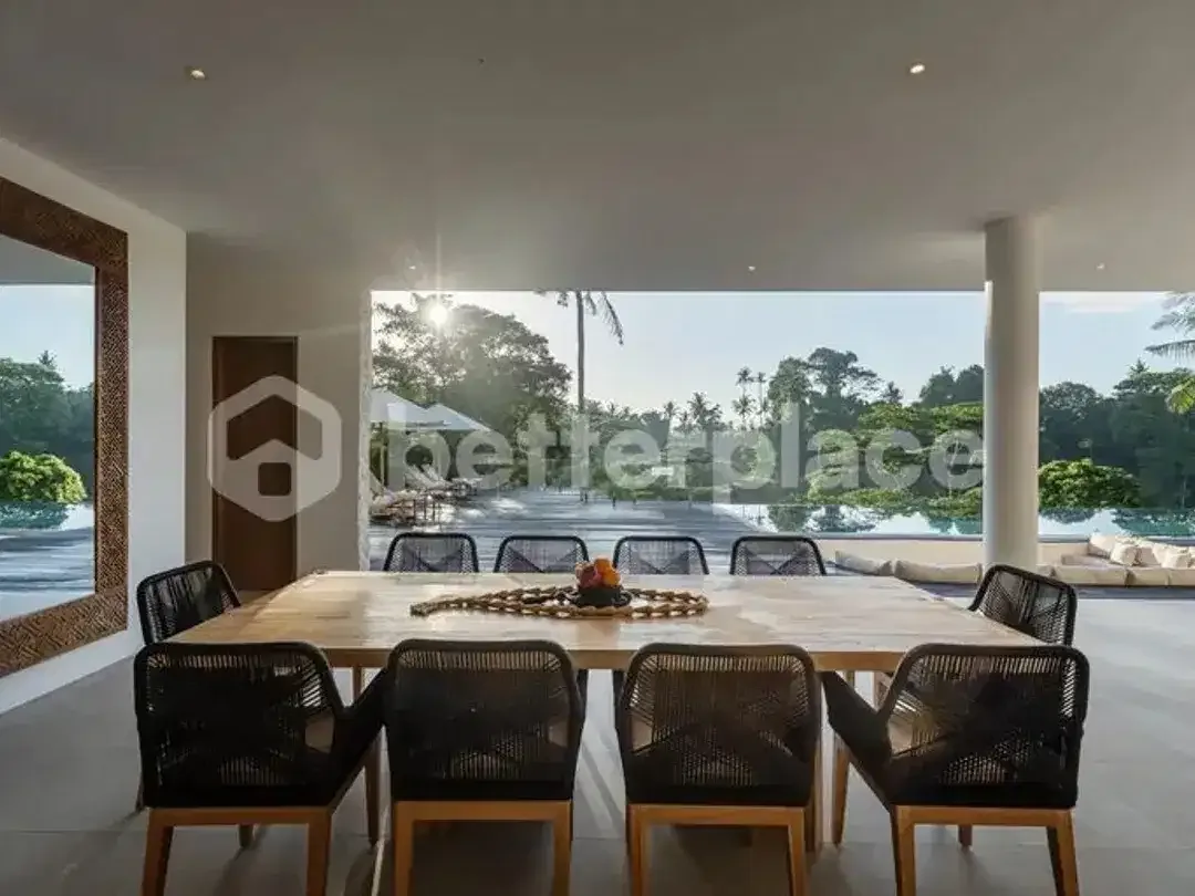 Curved Modernist Luxury Above Ubud's Jungle Canyon - Image 9 of 10