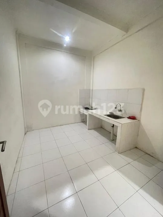 Disewakan Rumah Taman Griya - Image 2 of 4