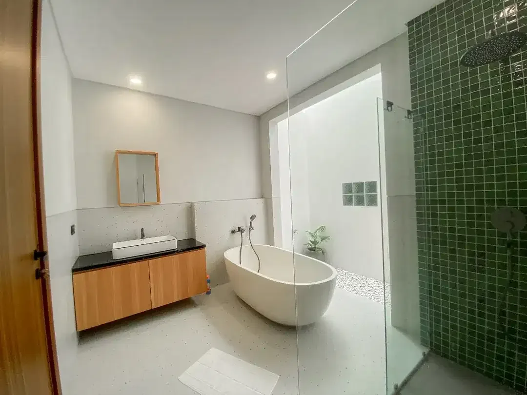 BRAND NEW MODERN MINIMALIST VILLA IN DHARMAWANGSA NUSA DUA - Image 3 of 10