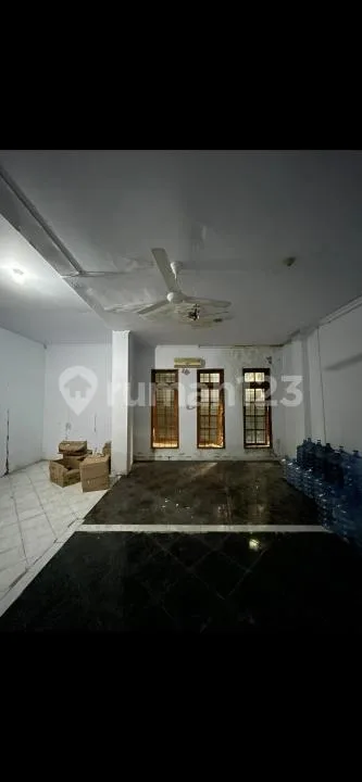 Ruko Siap Menghasilkan. Sudah Ada Penyewa Beberapa Tahun Ke Depan - Image 4 of 4