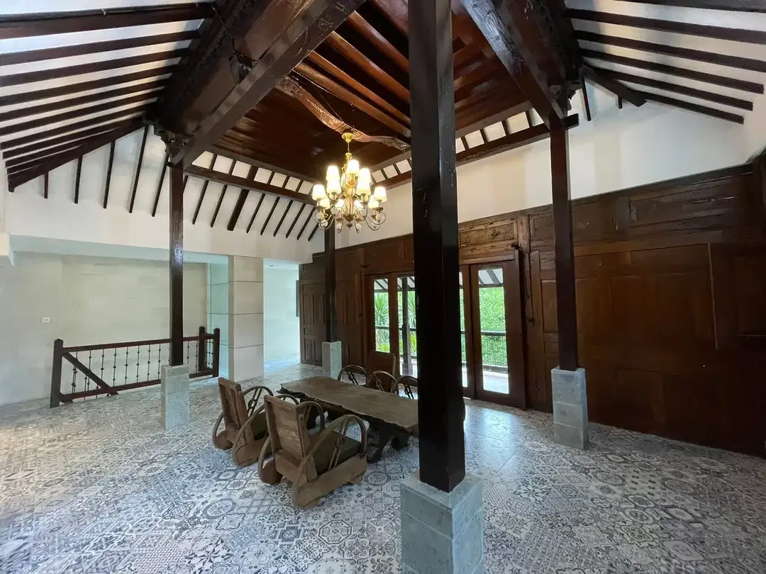 4 BEDROOMS FULLY RENOVATED VILLA IN PADONAN FOR SALE - Image 9 of 10