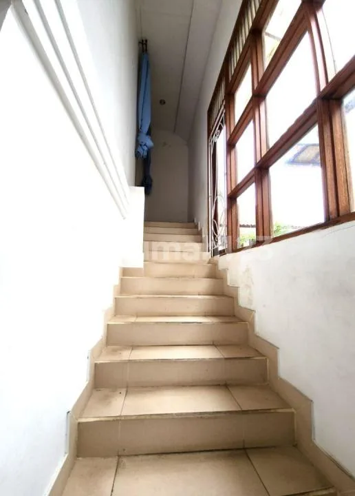 3Br 2-Storey House In Kuta Royal Villa - SHM Freehold | Prime Kuta - Image 2 of 4