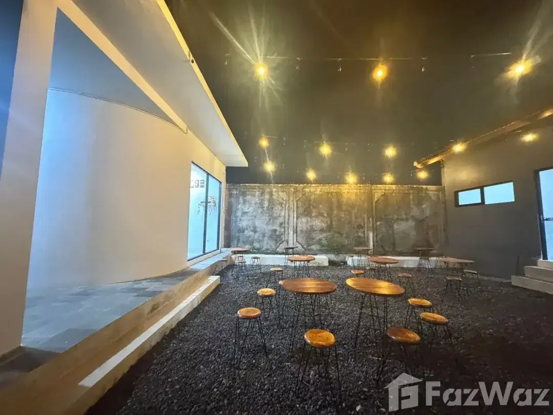 Studio Retail space for rent in Kerobokan, Bali - Image 5 of 8