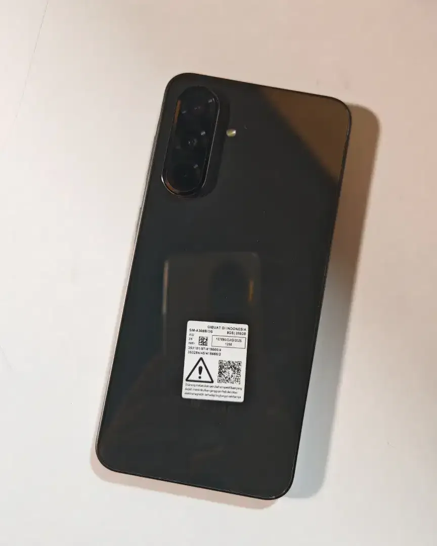 Samsung Galaxy A36 5G 8/128GB SEIN Resmi Indonesia – Unit Only - Image 1 of 3