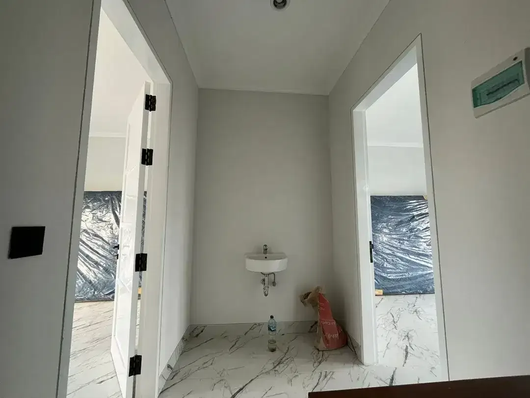HUNIAN READY UNIT 2BR FURNISHED LOKASI STARTEGIS DI KEROBOKAN BALI - Image 6 of 10