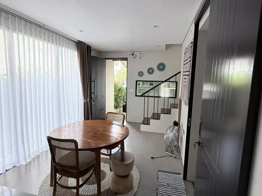 DIJUAL RUMAH SEMI VILLA STRATEGIS – PURI GADING, JIMBARAN - Image 7 of 10