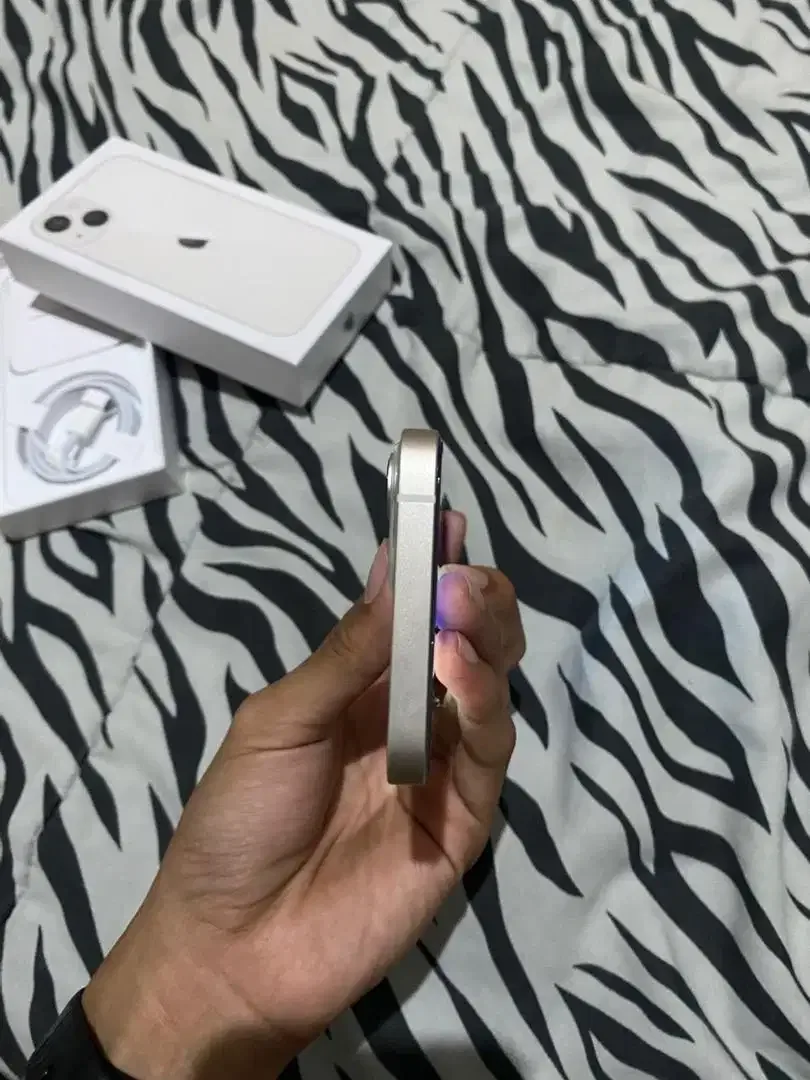 Iphone 13 128 All Operator - Image 5 of 5