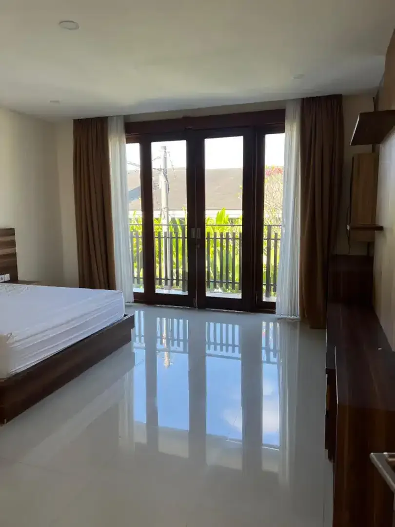 SEWA VILLA PREMIUM 2BR UMALAS FULLY FURNISHED PRIVATE POOL SIAP HUNI - Image 9 of 10