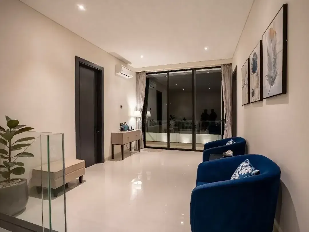 Leasehold -Exclusive villa in the center of Berawa,Canggu,Bali - Image 6 of 10