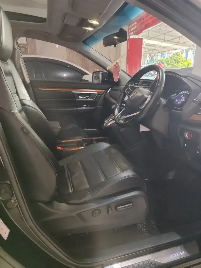 Honda CRV turbo 1.5 Prestige 2018 Automatic - Image 4 of 9