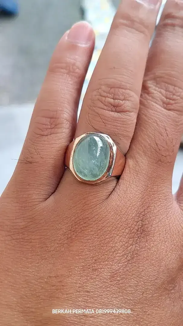 NATURAL ZAMRUD / EMERALD BERYL - Image 4 of 5