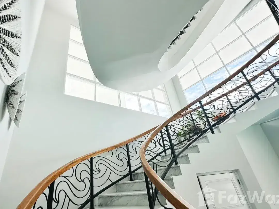 5 Bedroom Villa for sale in Mengwi, Bali - Image 7 of 10