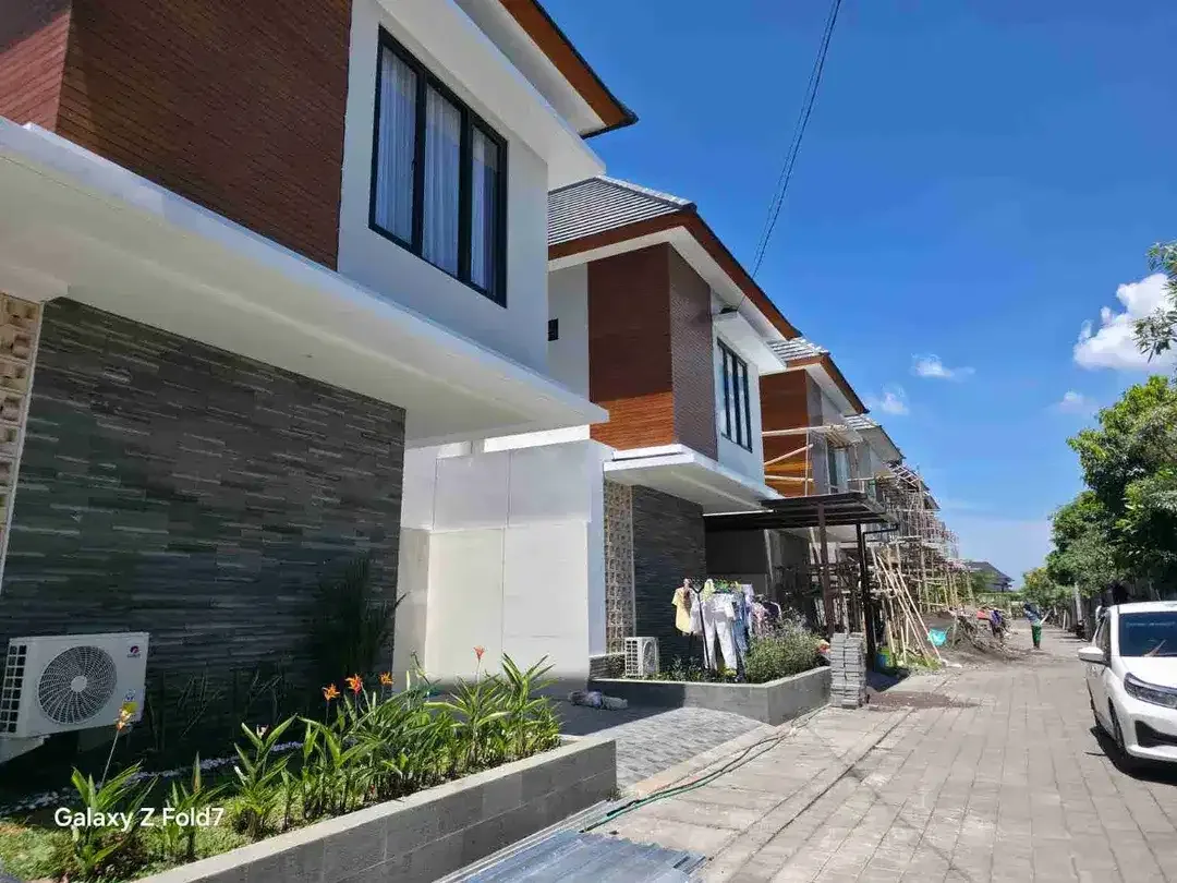 RUMAH SEMI VILLA MODERN MINIMALIS LANTAI II IMAMBONJOL DEKET TRANS MALL BALI - Image 2 of 9