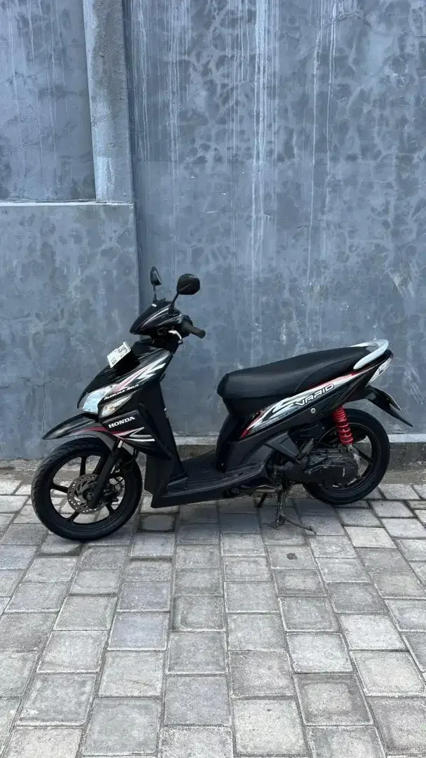 Vario CW 110 tahun 2013 - Image 1 of 7
