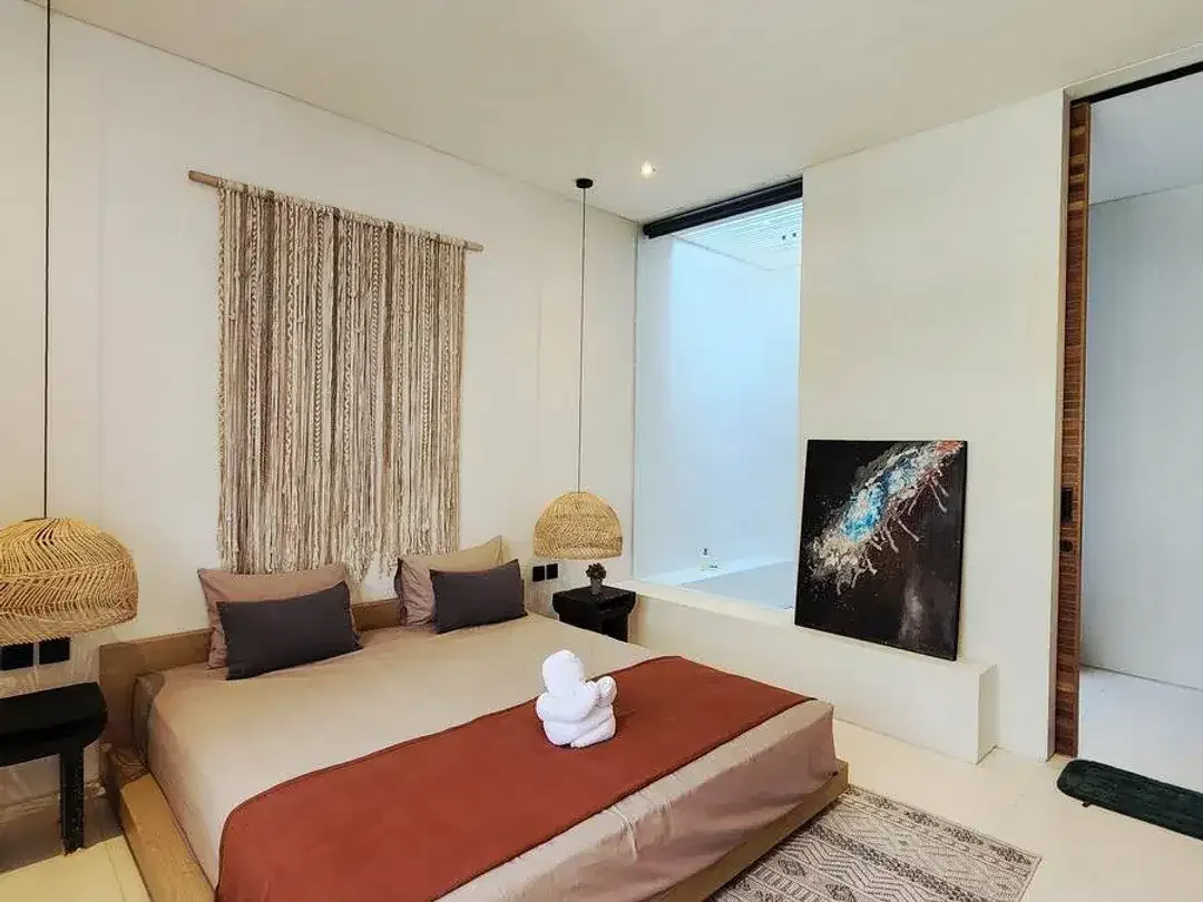 Villa Brand New Mediterania Tropical Villa at Petitenget, Forsale & Rent - Image 3 of 10