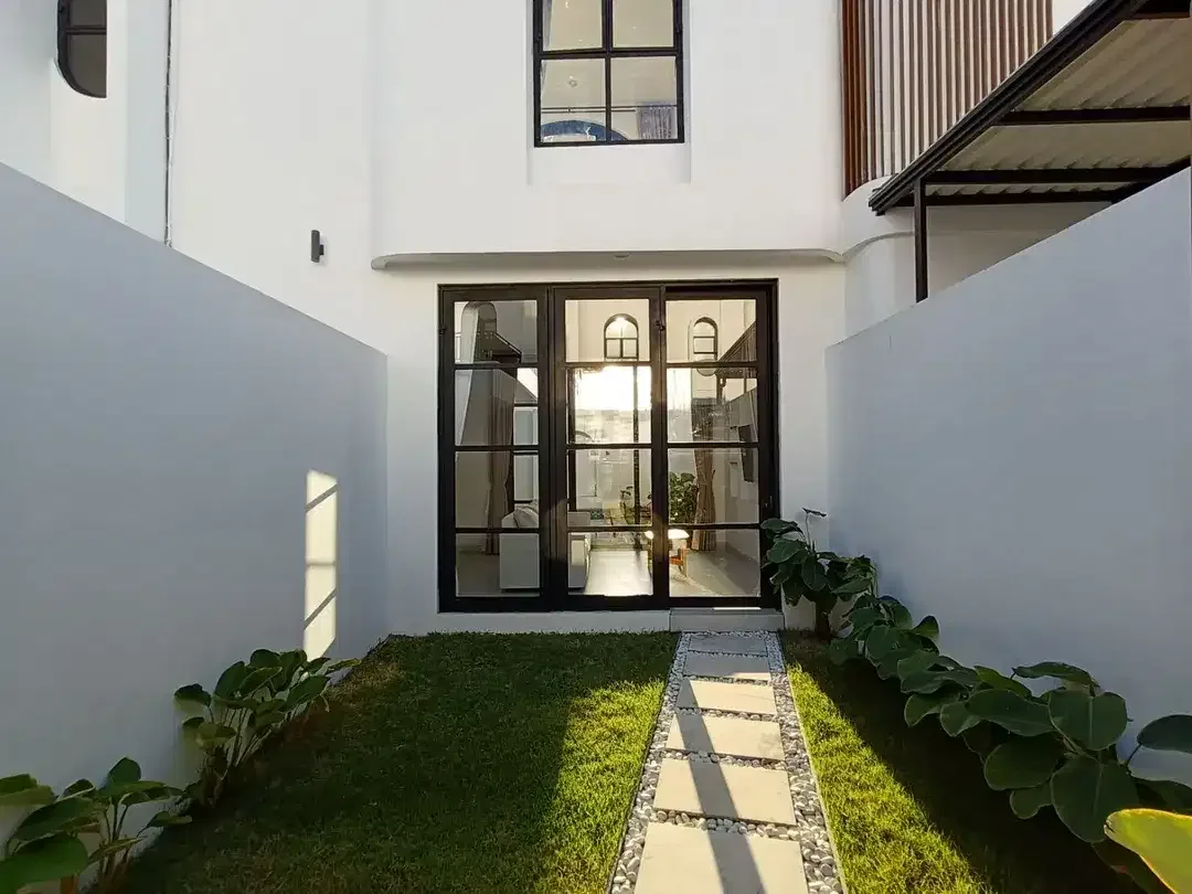 Disewakan Vila Baru Fully Furnished Ocean, Sunset and Sunrise View di Taman Mumbul, Nusa Dua - Image 2 of 10