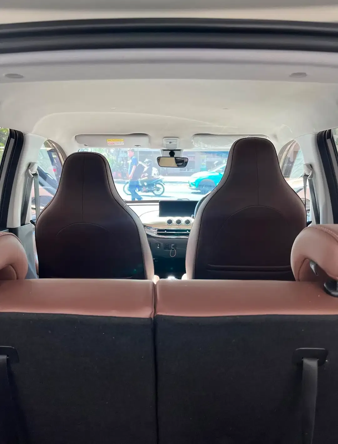 Wuling Binguo EV 2024 Coklat muda A/T - Image 7 of 7