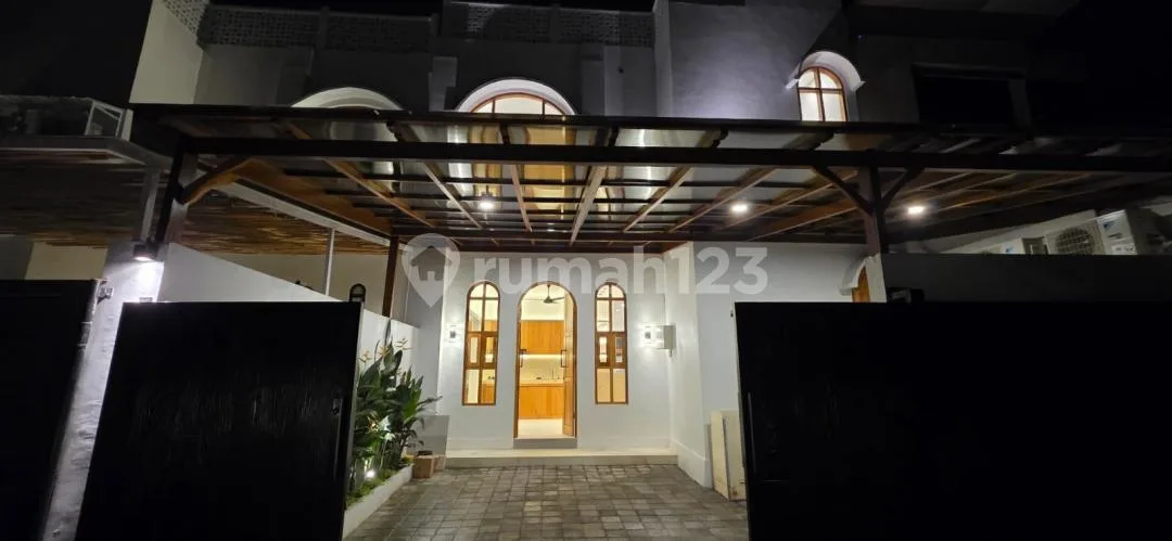 Stylish Ocean View Villa In Ungasan, Close To Bali's Most Trendy Spot In Pecatu And Uluwatu Area - Image 2 of 4