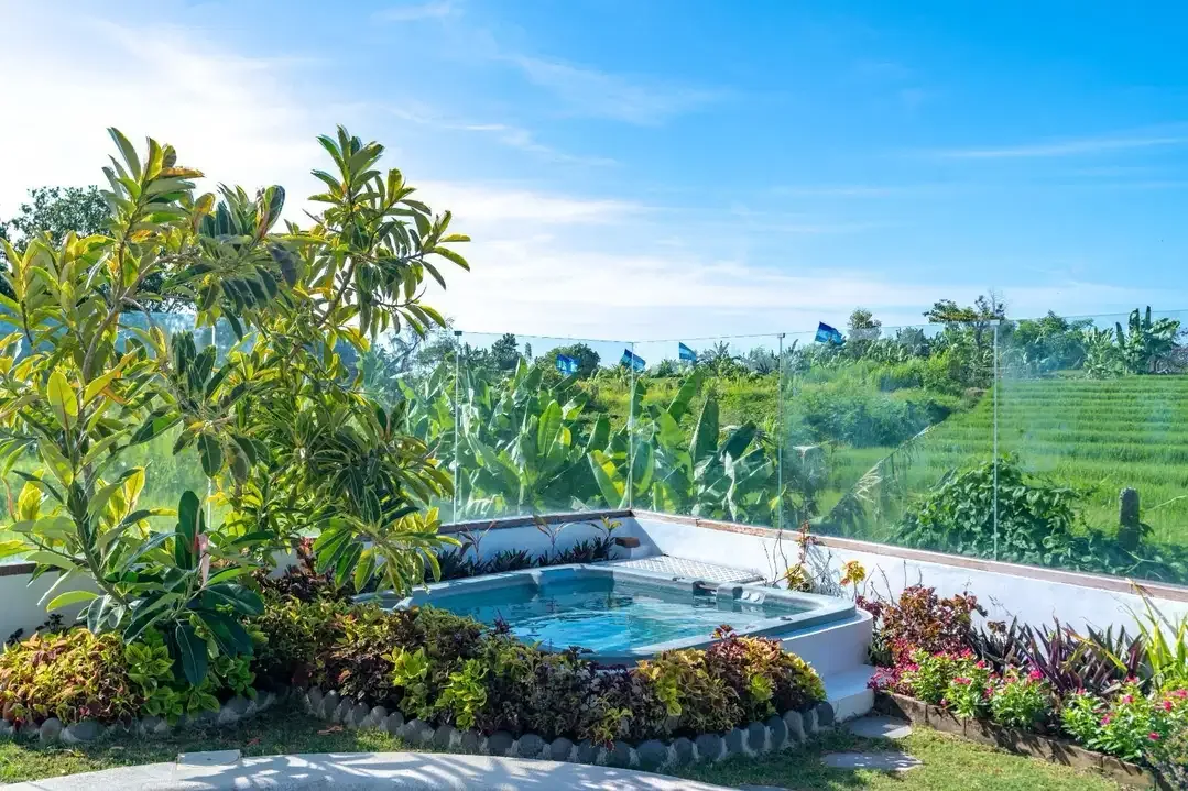 Premium Villa at Brawa with Beautiful Rice Paddy View - Image 5 of 10