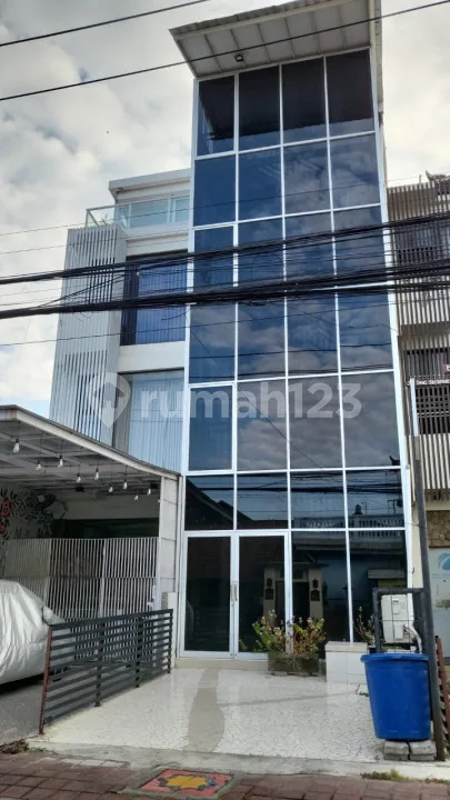 Dijual Ruko 4 Lantai Lokasi Dekat Pariwisata Seminyak. - Image 1 of 4