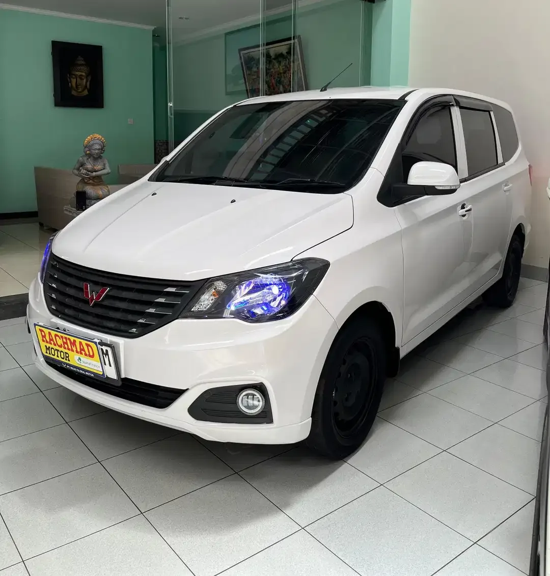 Wuling Confero DB 2023 Putih M/T 1.5cc - Image 4 of 5