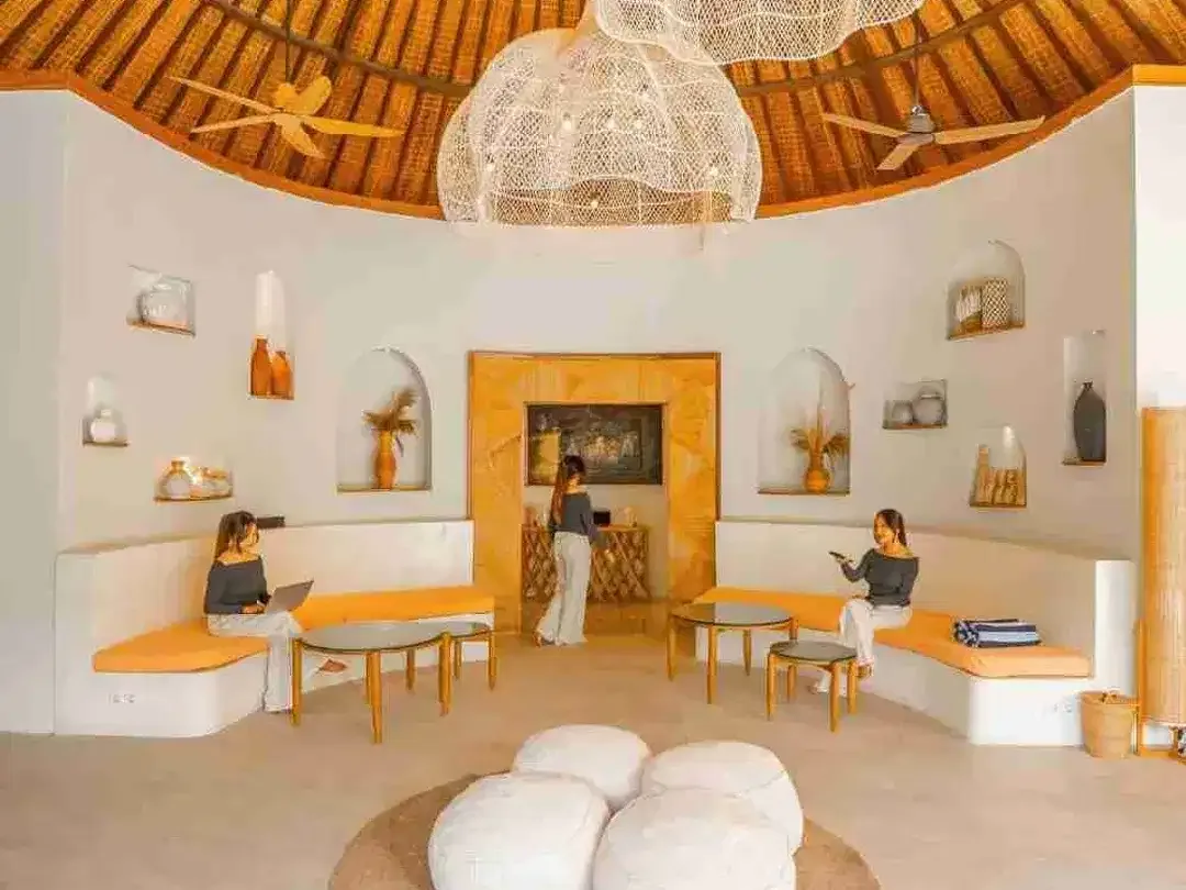 Luxury Villa Berawa Canggu, 500m Walking Distance to Beach - Image 10 of 10