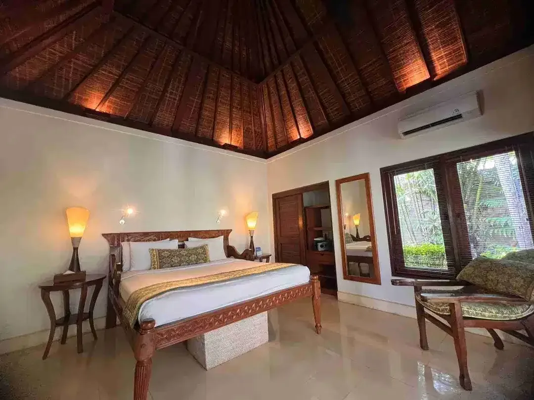VILLA CLASSIC LUAS, 100 METER DARI PANTAI BATU BOLONG - Image 10 of 10