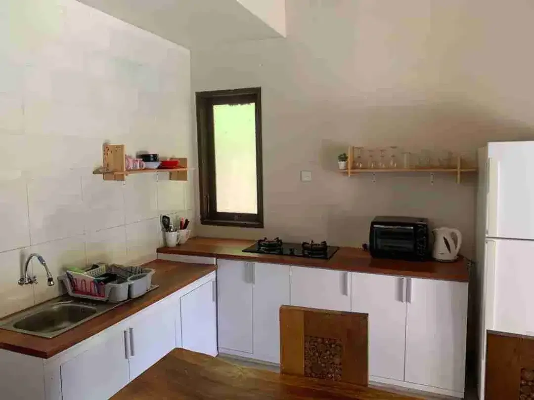 villa fully furnished 7 menit jalan kaki ke side walk - Image 10 of 10