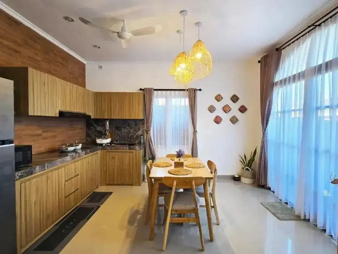 For Sale Rumah Semi Villa, Full Furnished Area Jimbaran - Image 2 of 10