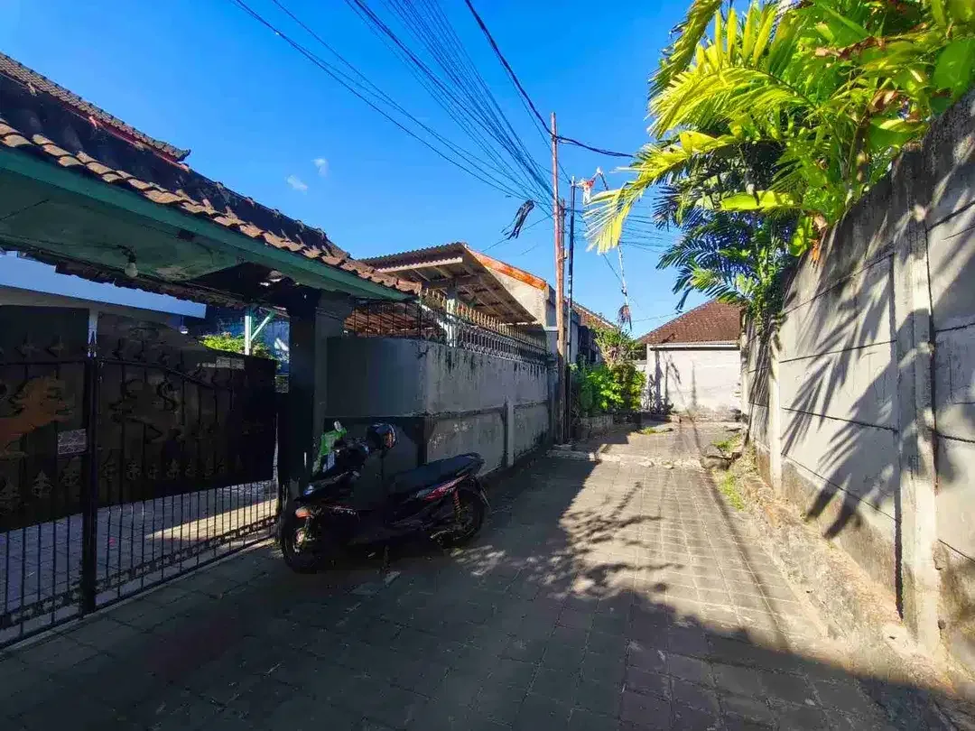 Tanah Bonus Rumah Tinggal Imam Bonjol Denpasar Bali - Image 7 of 10