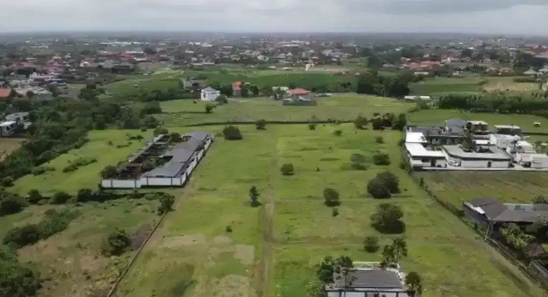 Dijual Tanah Premium Area Dharma Residence Umalas - Image 1 of 10