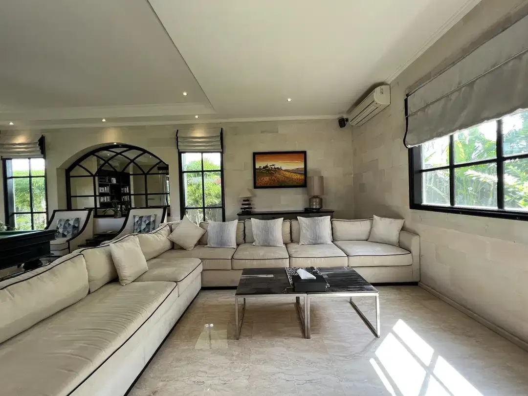 Luxurious Residences, Including Office For Sale In Canggu - Image 9 of 10