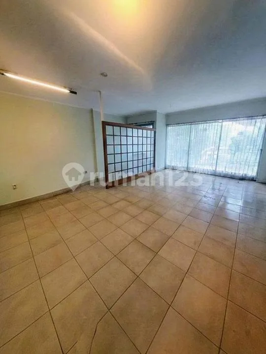 Ams-001.Pby | Dijual Ruko 3 Lantai - Istana Regency Pesanggaran, Denpasar Selatan - Image 3 of 4