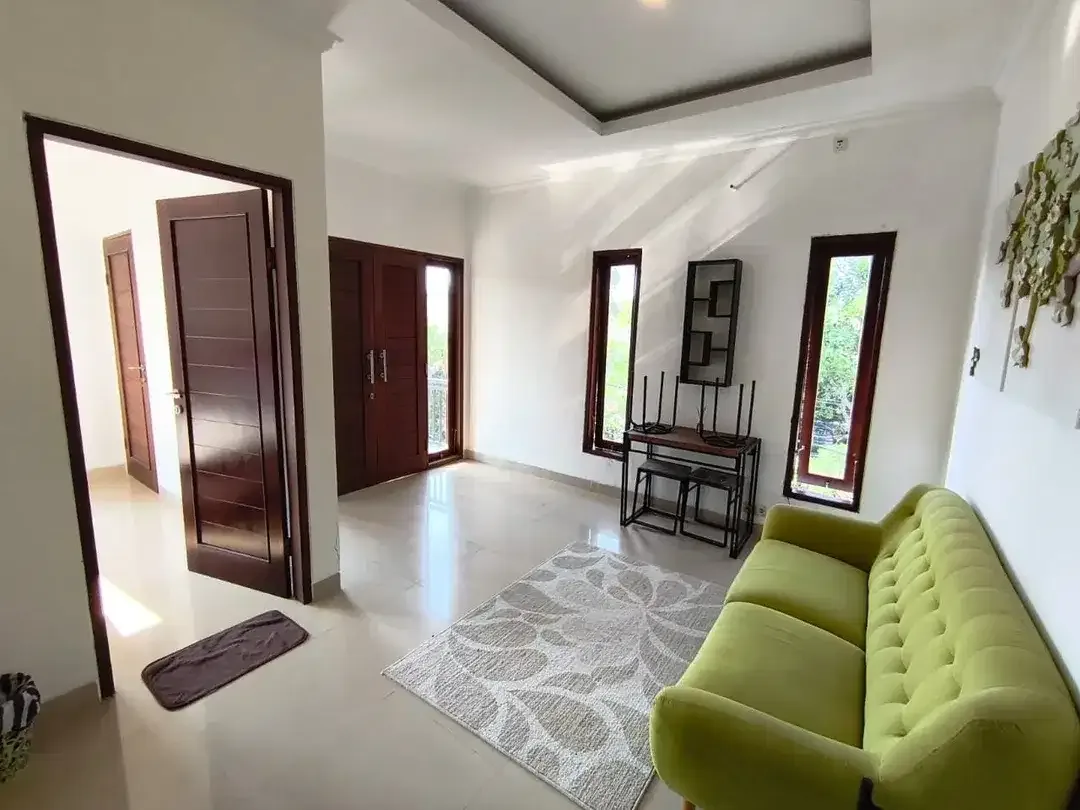 Disewakan – Villa Menarik 2 Lantai, Fully Furnished di Kawasan Mumbul, Nusa Dua - Image 3 of 10