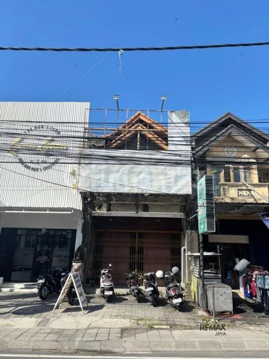 Ruko Bagus Dijual di Kerobokan Kelod, Lokasi Ideal untuk Usaha - Image 1 of 4