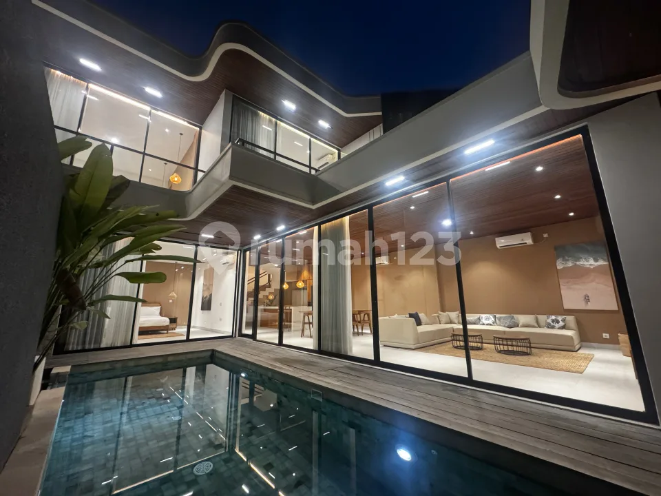 Villa Luxury Modern 3BR Furnished dekat Pantai Pererenan - Image 2 of 4